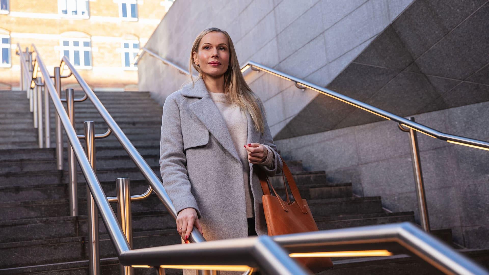 CA kvinde metro 1920x1080